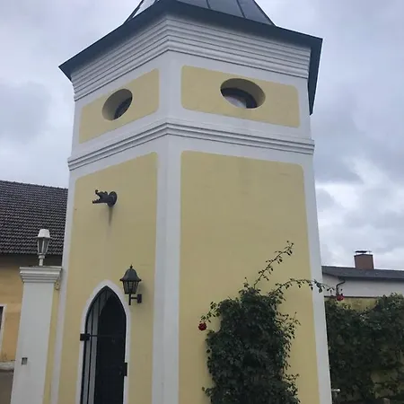 Historisch Mobliertes Schlossappartment 公寓 基尔夏姆